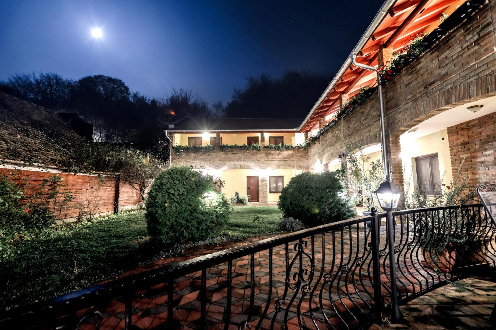 Rooms Villa Iva Ilok Exterior photo