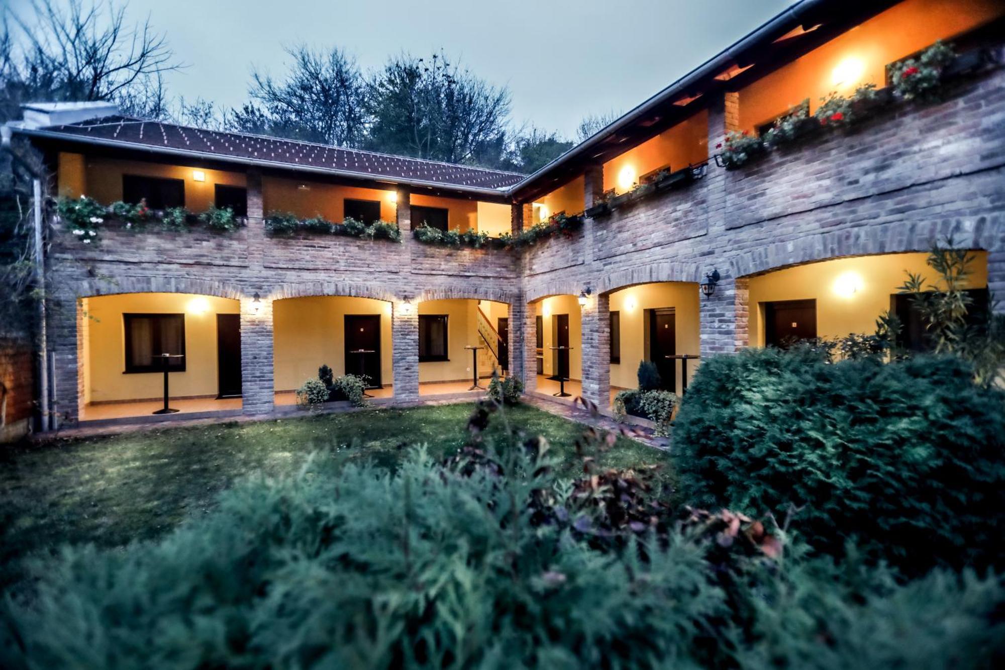 Rooms Villa Iva Ilok Exterior photo