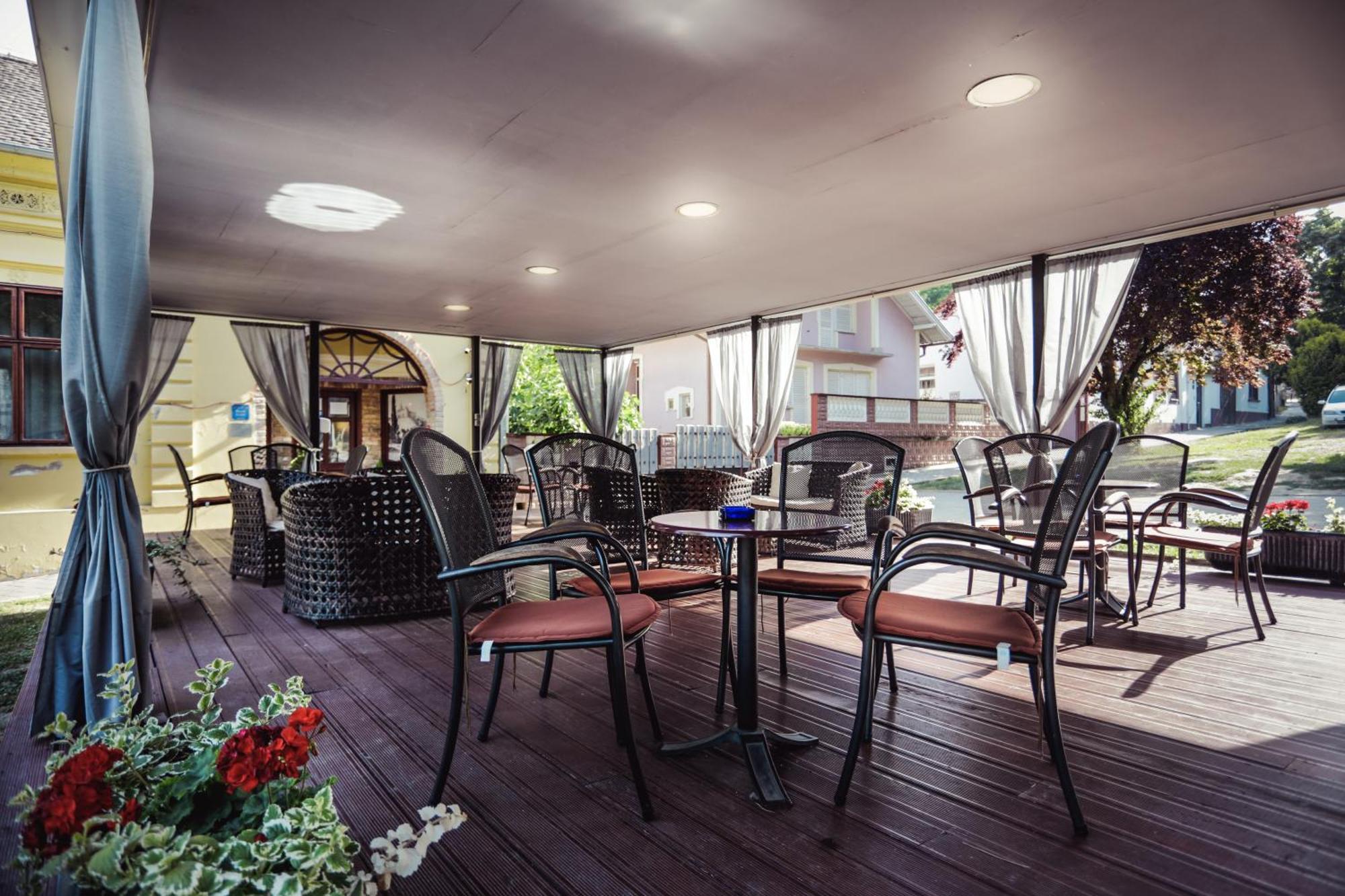Rooms Villa Iva Ilok Exterior photo